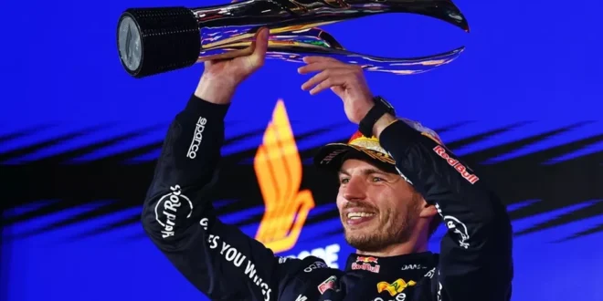 Verstappen conquista Singapur y Antonelli queda a un paso del título mundial